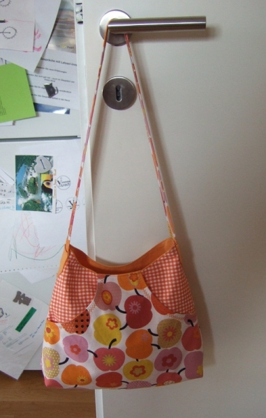 Frühlingshafte Handtasche -- Tauschobjekt